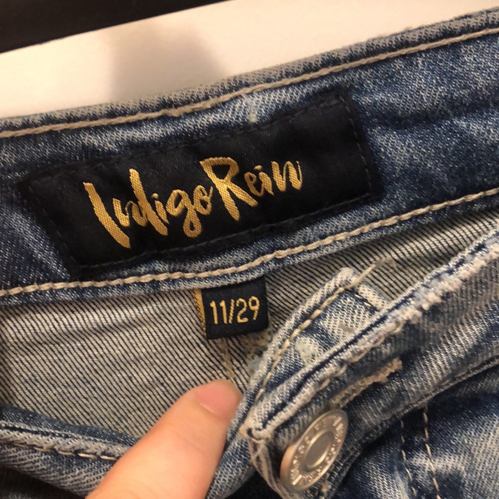 Shorts - Picture 2 of 3